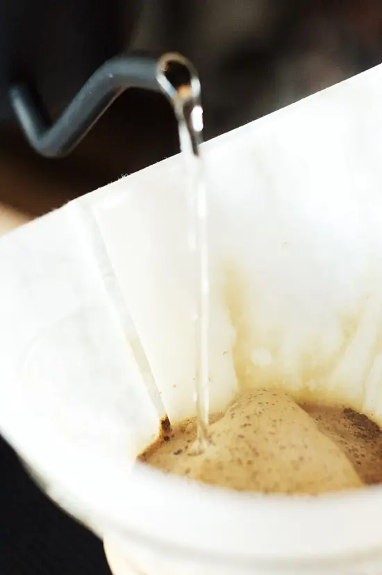 What Is The Ideal Temperature for Pour Over Coffee: A Comprehensive Gu